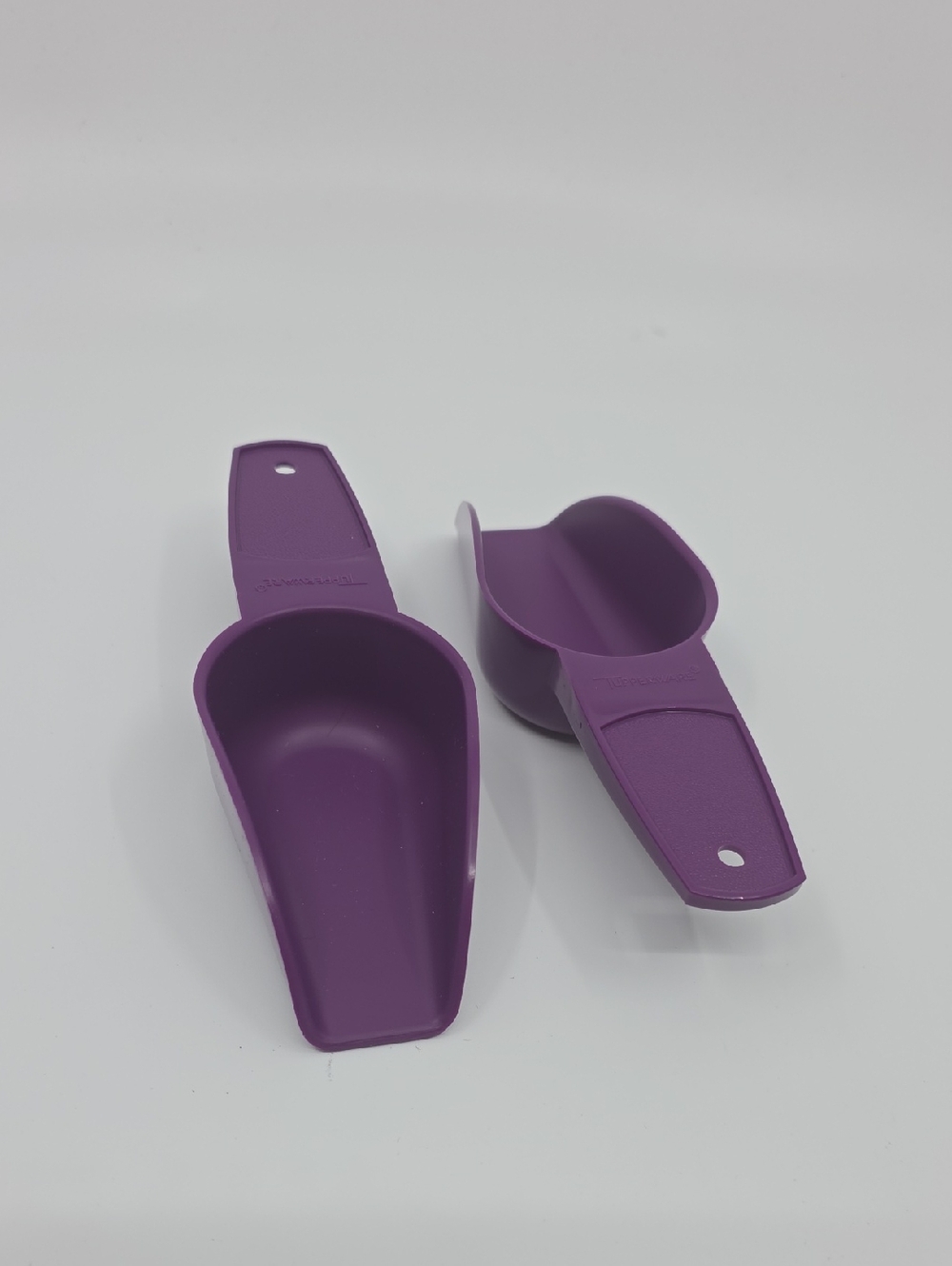 Tupperware EXCLUSIF scoops PURPLE new Set Of 2
